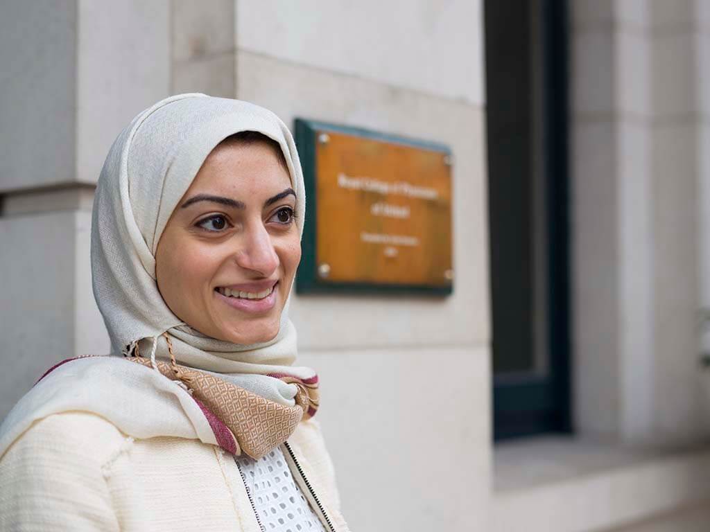 Female graduate of the International Fellowship Programme